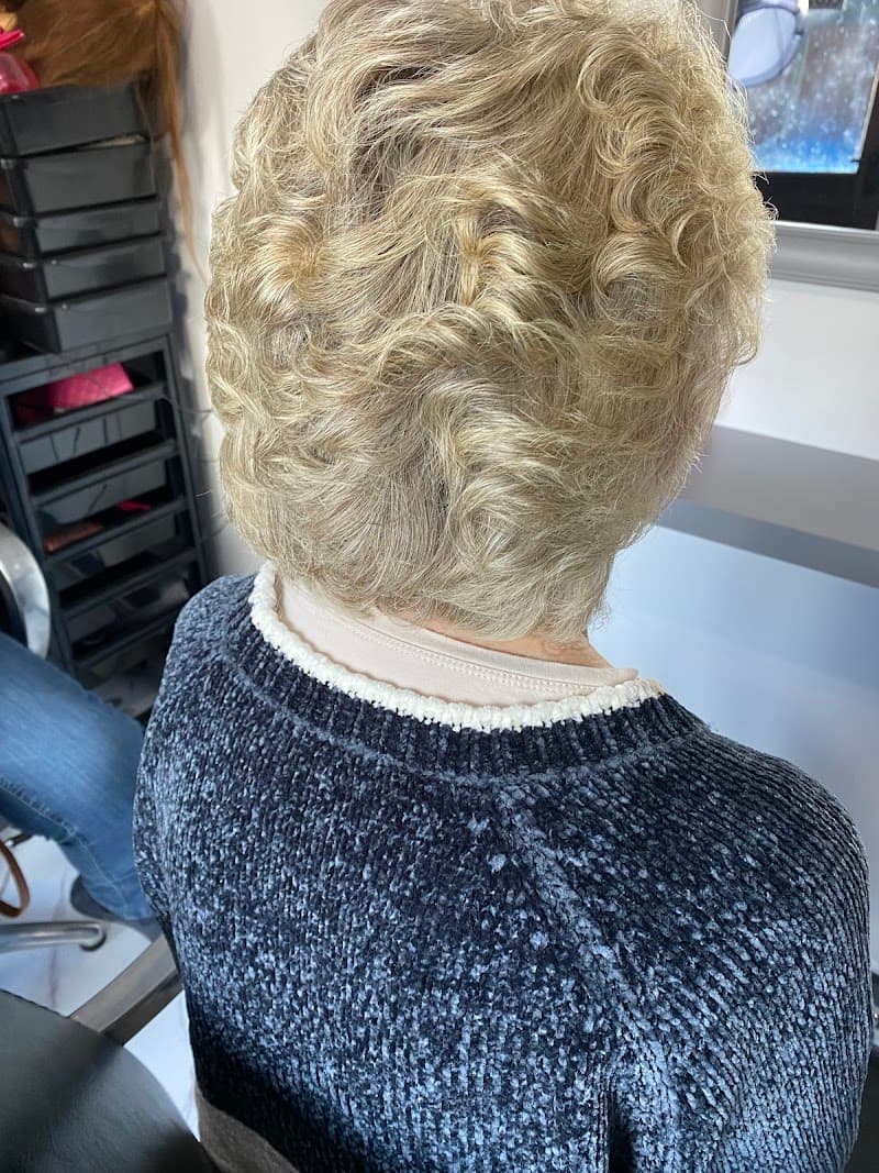 Belle De Vie Hair & Beauty Salon — beauty-salons in Fareham